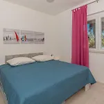 4 Bedroom Beautiful In *