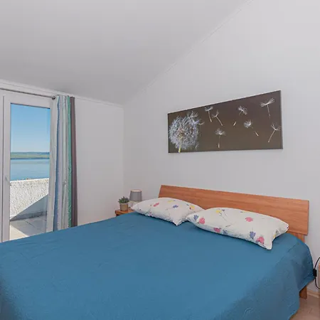 4 Bedroom Beautiful In Semesterbostad *