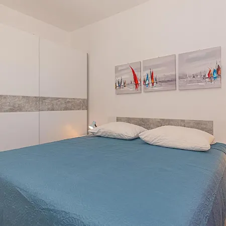 4 Bedroom Beautiful In *
