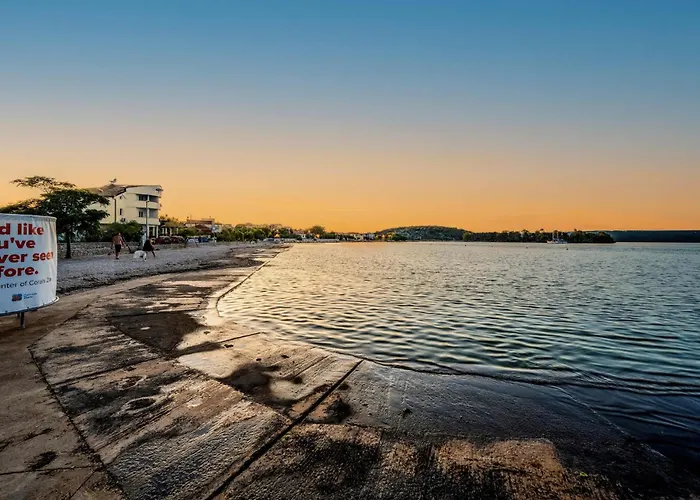 4 Bedroom Beautiful In * Raslina